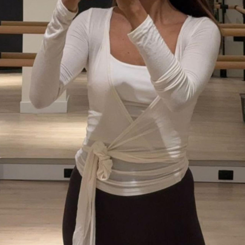 Pilates Vs Yoga - Hauts courts sexy pour femmes, chemises